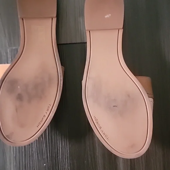 Tory Burch Everly Two-Tone Leather Slide Sandal - Picture 4 of 5